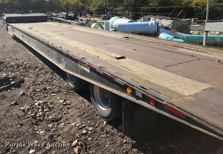 image for item MJ9525 2015 Landoll tilt deck equipment trailer