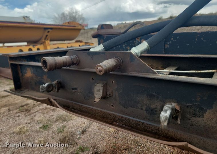 image for item ML9285 1995 roll-off container trailer