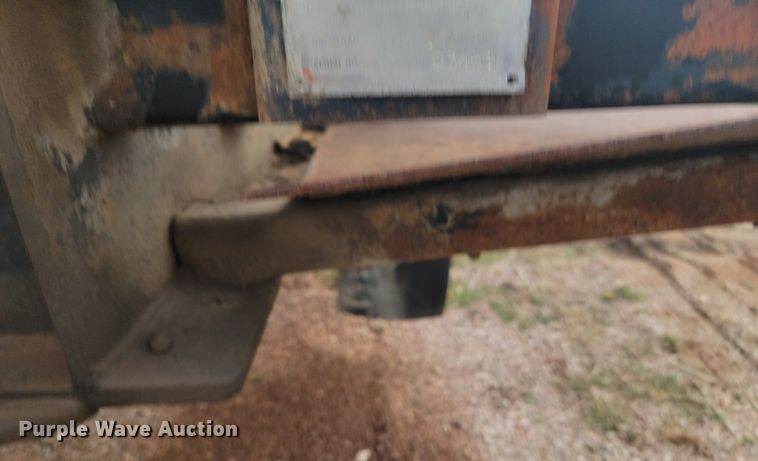 image for item ML9285 1995 roll-off container trailer