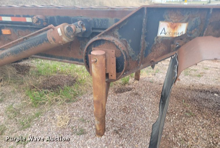 image for item ML9285 1995 roll-off container trailer