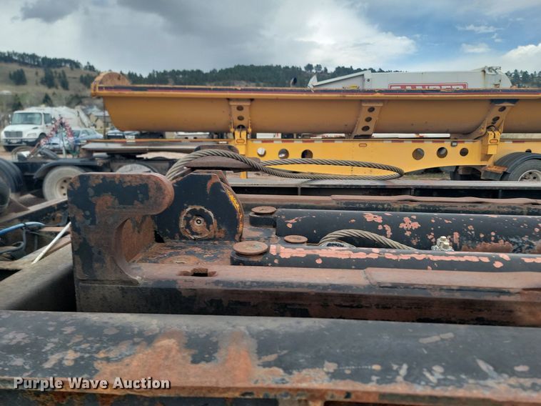 image for item ML9285 1995 roll-off container trailer