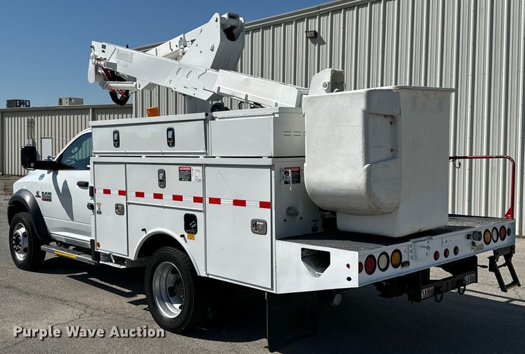 image for item ND9225 2015 Dodge   Ram 5500HD bucket truck