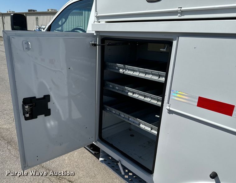 image for item ND9225 2015 Dodge   Ram 5500HD bucket truck