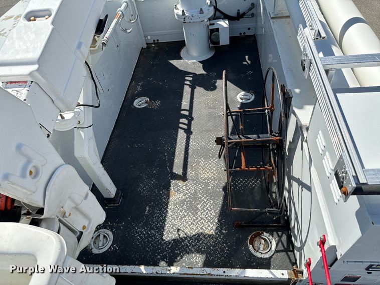 image for item ND9225 2015 Dodge   Ram 5500HD bucket truck