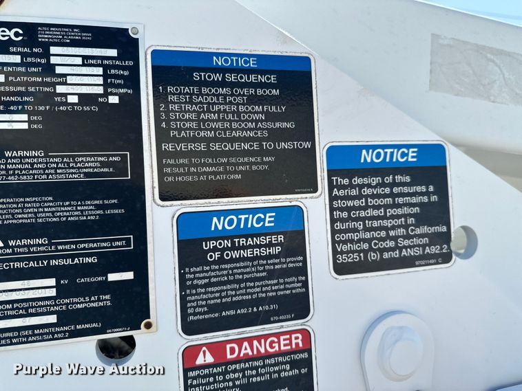 image for item ND9225 2015 Dodge   Ram 5500HD bucket truck