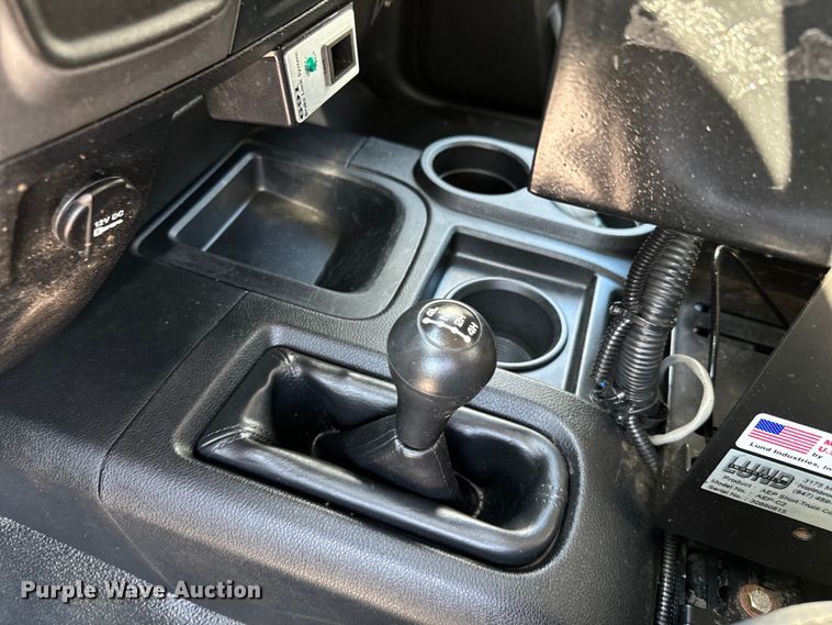 image for item ND9225 2015 Dodge   Ram 5500HD bucket truck