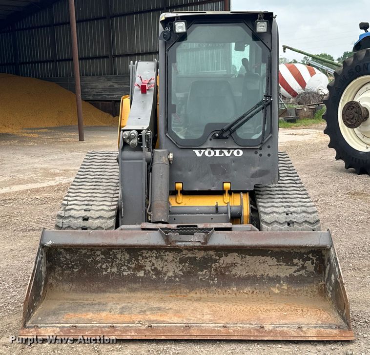 image for item ND9245 2016 Volvo MCT 135C tracked skid steer loader