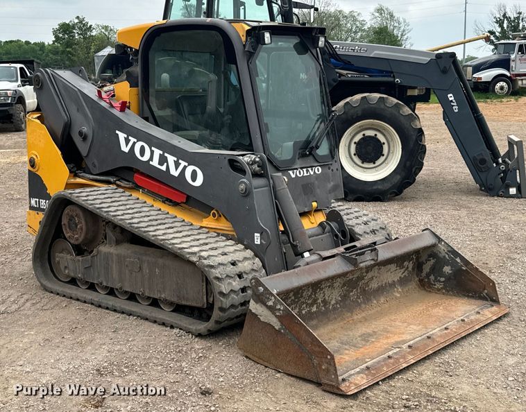 image for item ND9245 2016 Volvo MCT 135C tracked skid steer loader