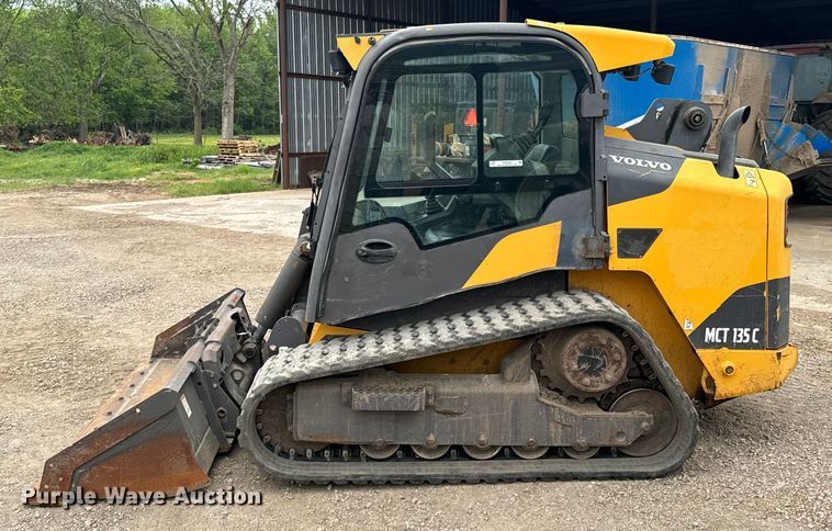 image for item ND9245 2016 Volvo MCT 135C tracked skid steer loader