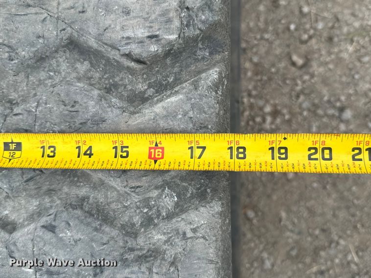 image for item ND9245 2016 Volvo MCT 135C tracked skid steer loader