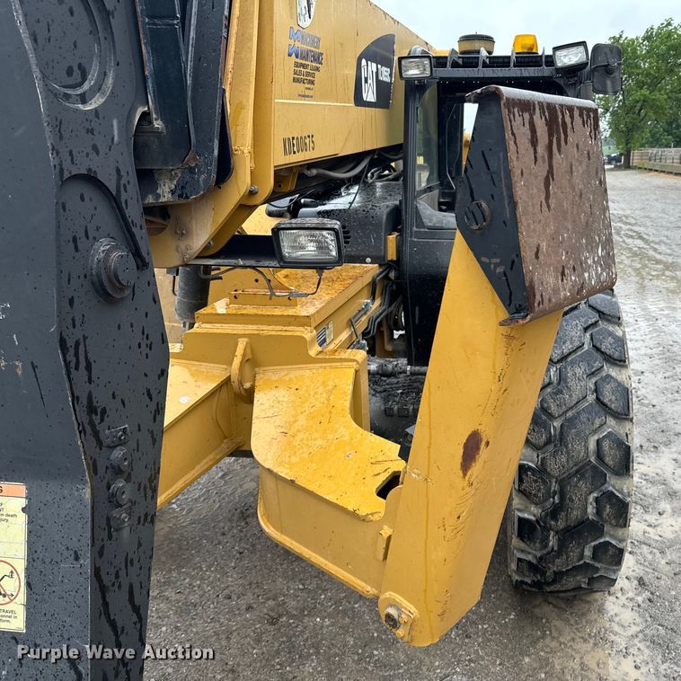 image for item ND9310 2013 Caterpillar TL1055C telehandler