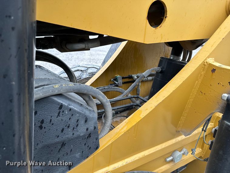 image for item ND9310 2013 Caterpillar TL1055C telehandler