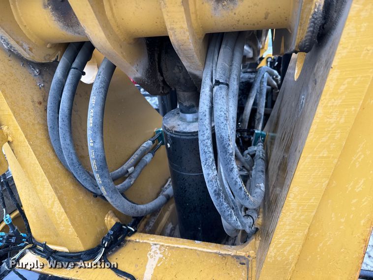 image for item ND9310 2013 Caterpillar TL1055C telehandler