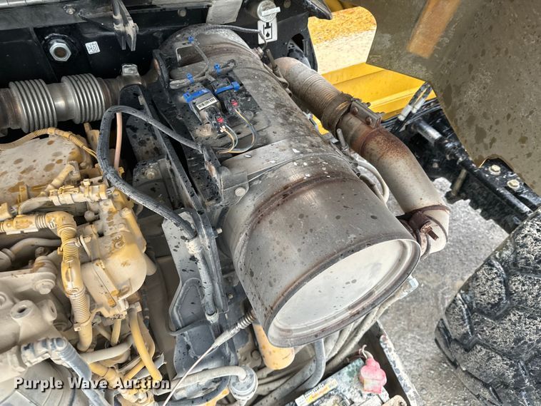 image for item ND9310 2013 Caterpillar TL1055C telehandler