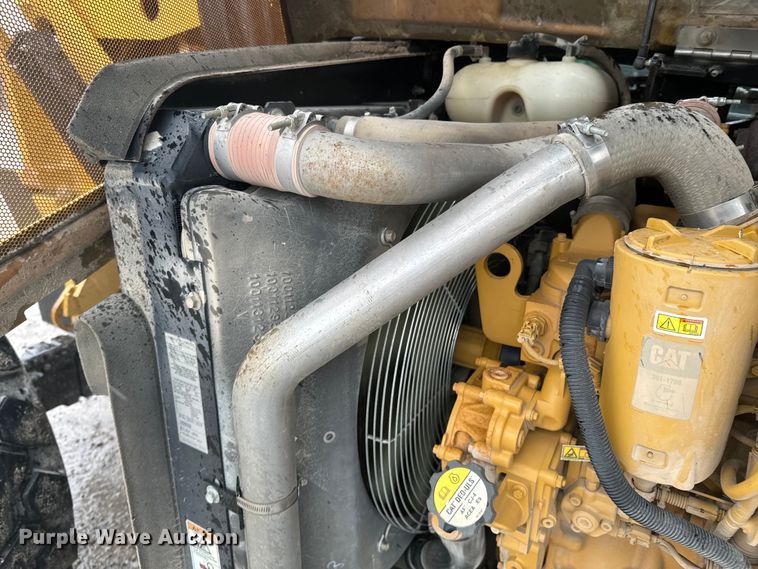 image for item ND9310 2013 Caterpillar TL1055C telehandler