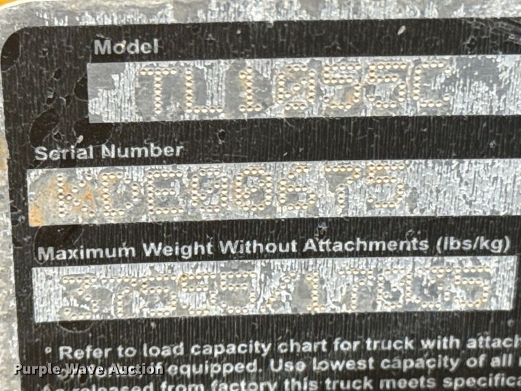 image for item ND9310 2013 Caterpillar TL1055C telehandler