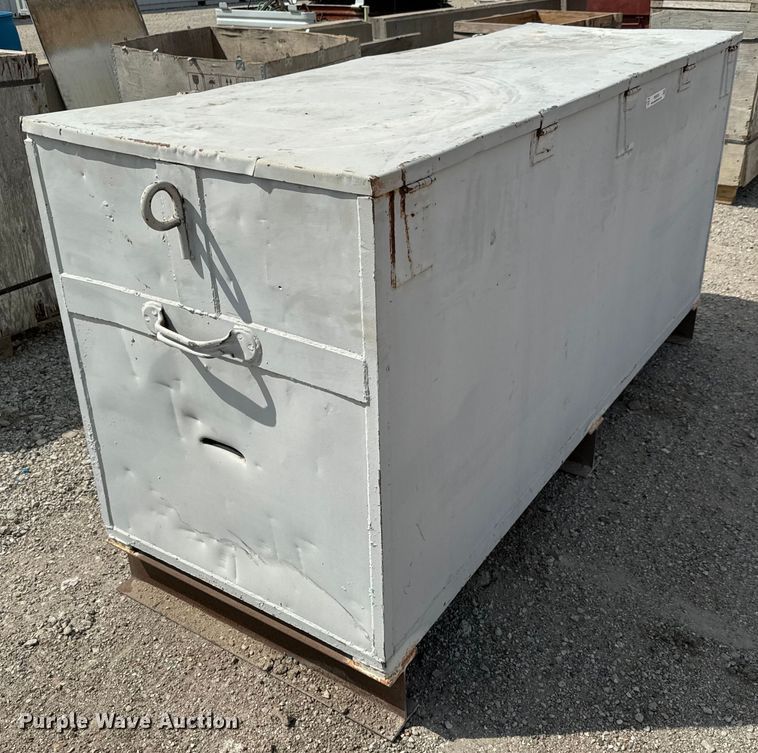 image for item NH9138 (3) Toolboxes 