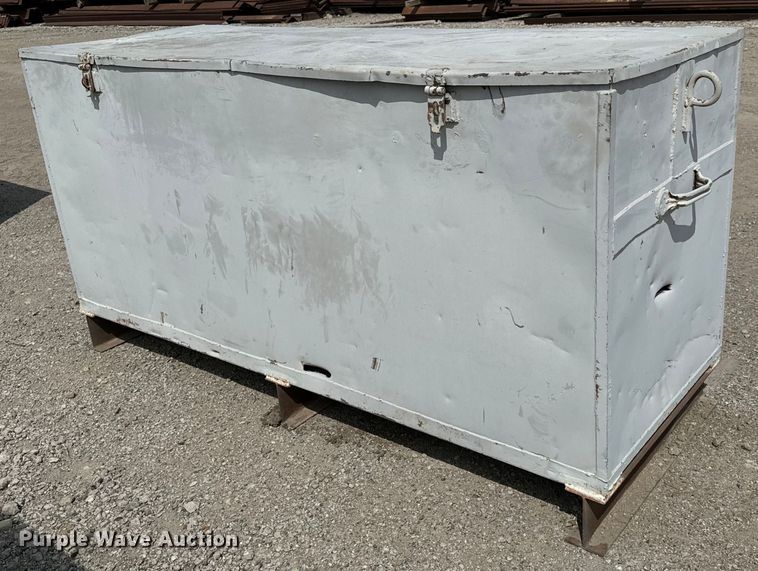 image for item NH9138 (3) Toolboxes 