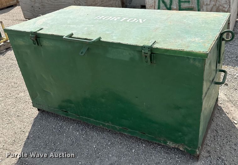 image for item NH9138 (3) Toolboxes 