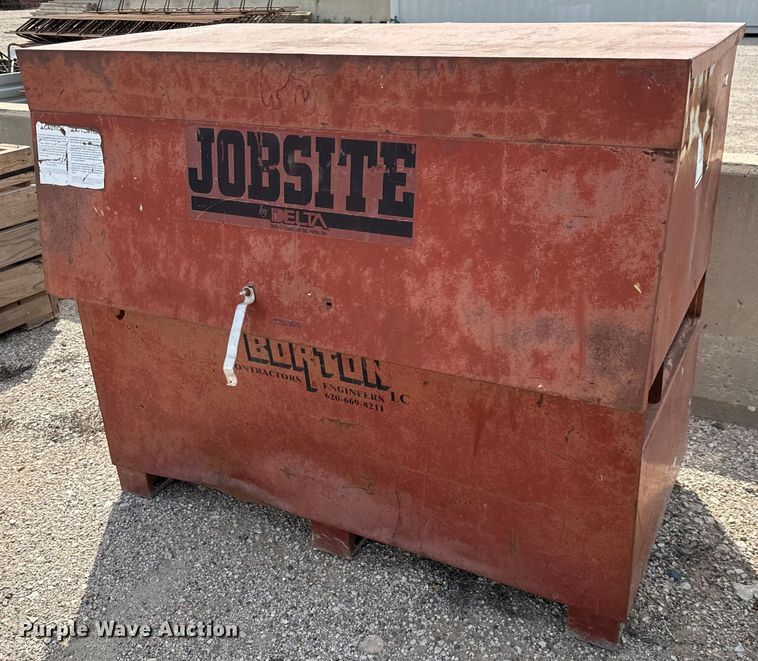 image for item NH9138 (3) Toolboxes 