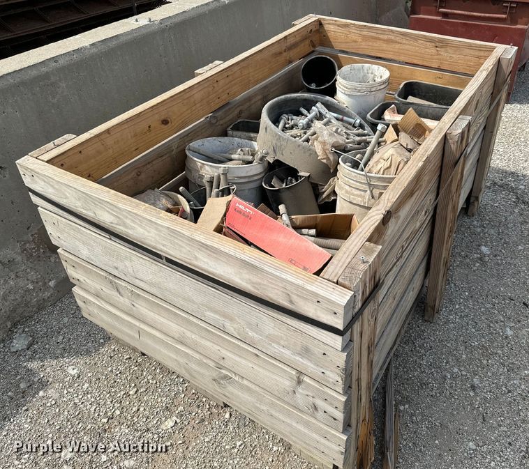 image for item NH9139 Tools