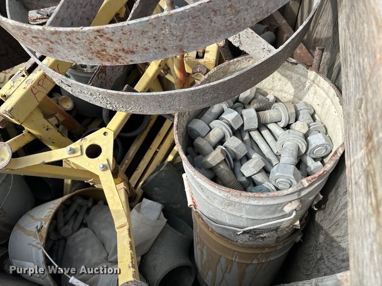 image for item NH9139 Tools