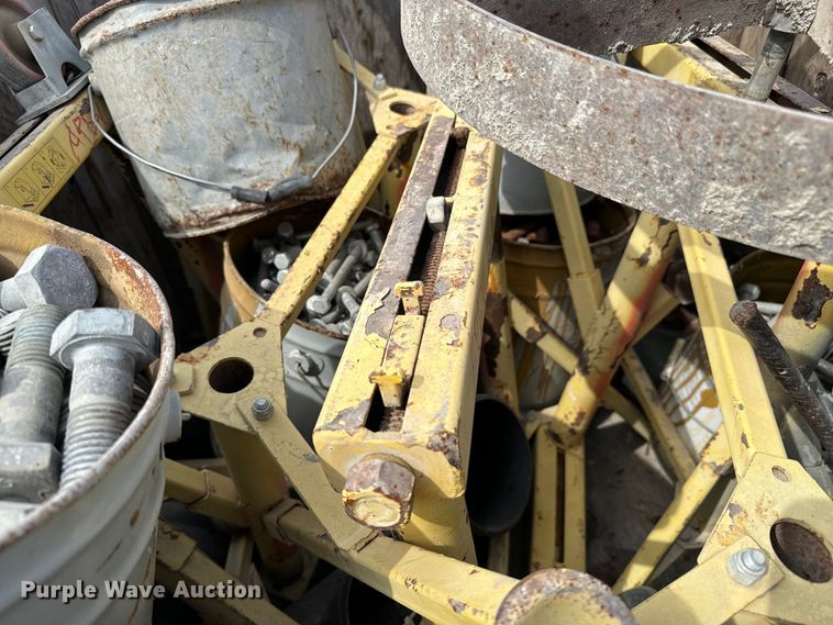 image for item NH9139 Tools