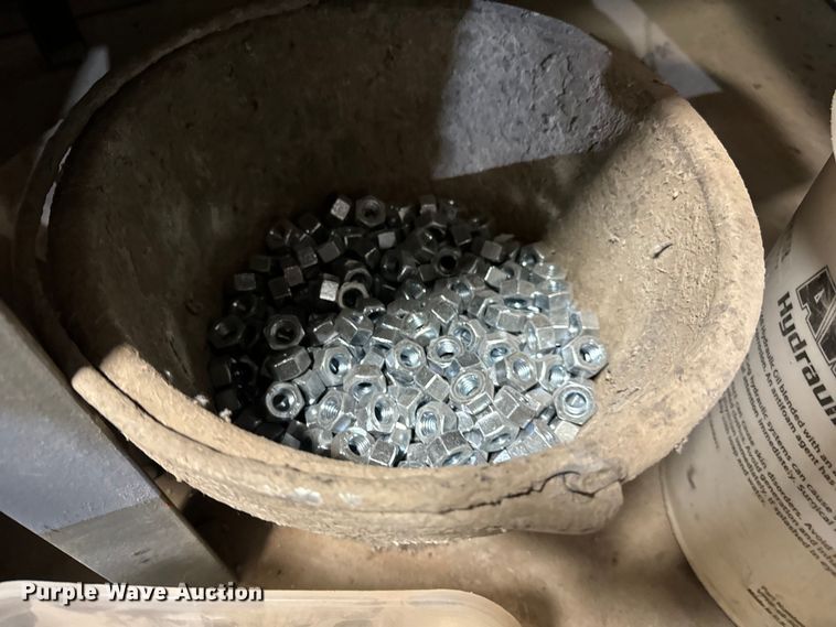 image for item NH9143 Tools