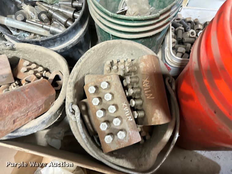 image for item NH9143 Tools