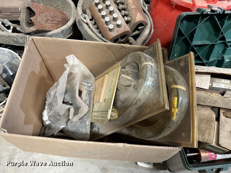 image for item NH9143 Tools