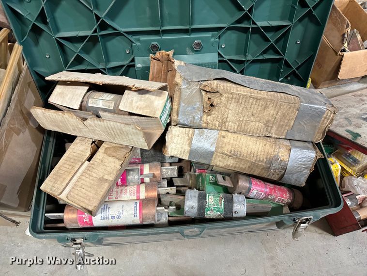 image for item NH9143 Tools