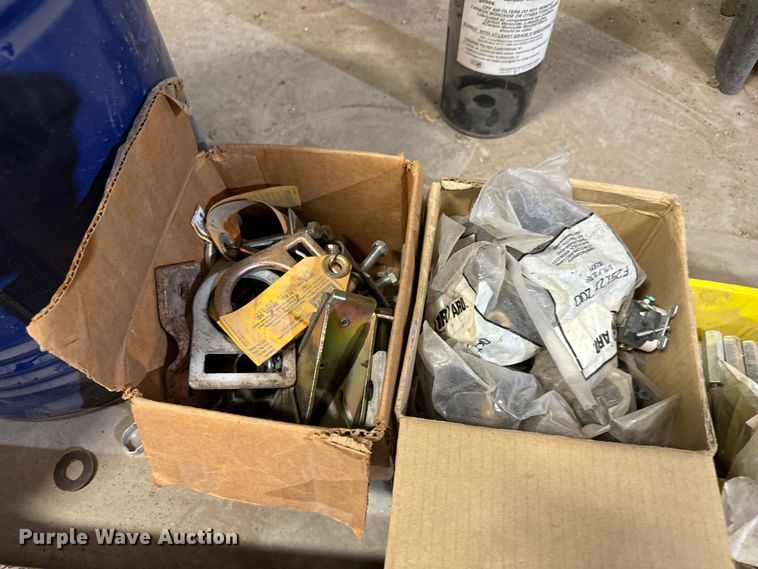 image for item NH9143 Tools