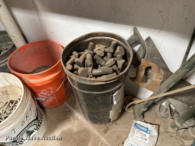 image for item NH9143 Tools