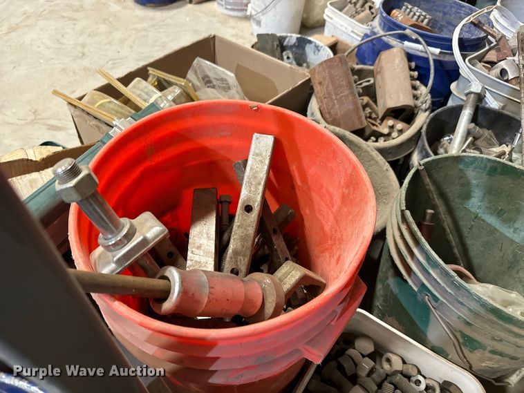 image for item NH9143 Tools