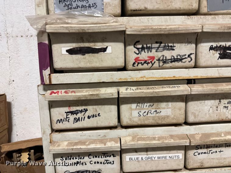 image for item NH9143 Tools