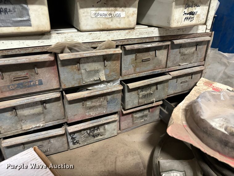 image for item NH9143 Tools