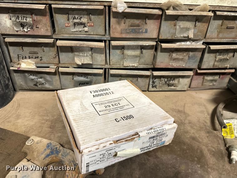 image for item NH9143 Tools