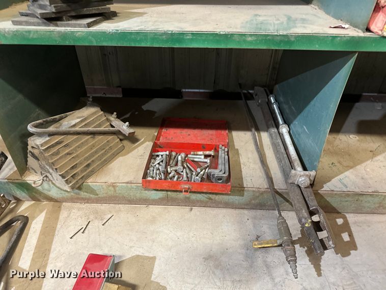 image for item NH9144 Tools