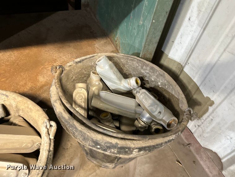 image for item NH9145 Tools