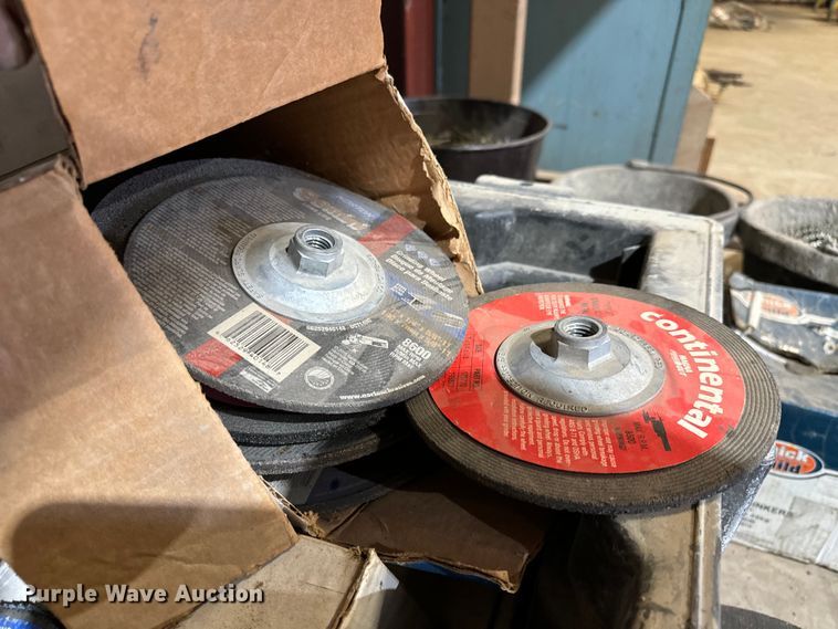 image for item NH9146 Tools