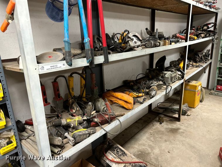 image for item NH9152 Tools