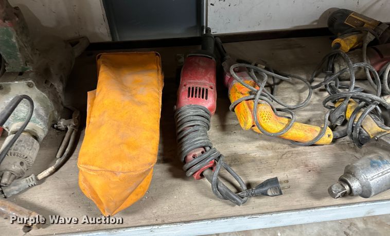 image for item NH9152 Tools