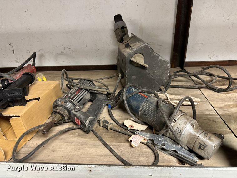 image for item NH9152 Tools