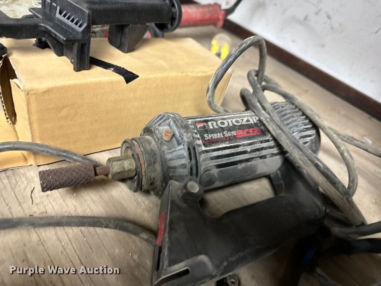 image for item NH9152 Tools