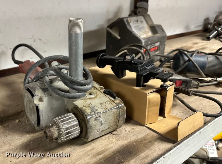 image for item NH9152 Tools