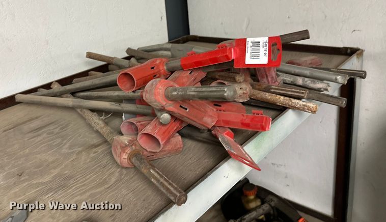 image for item NH9152 Tools