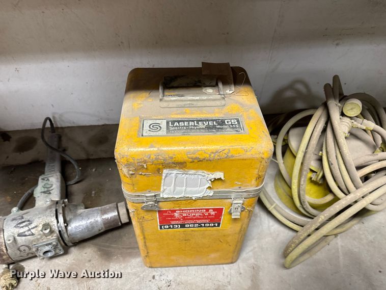 image for item NH9152 Tools