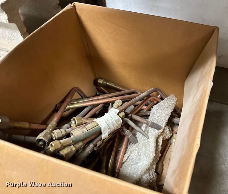 image for item NH9152 Tools