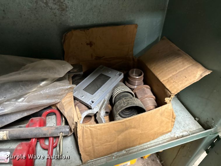 image for item NH9153 Tools