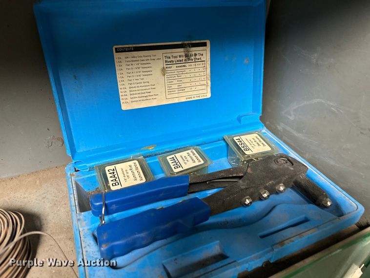 image for item NH9153 Tools